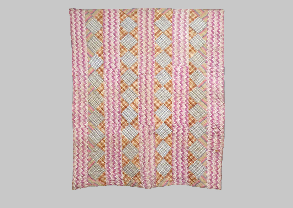 Q9095 Early New England Child's Bars Quilt