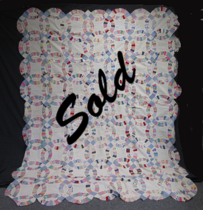 QT808 Double Wedding Ring quilt top