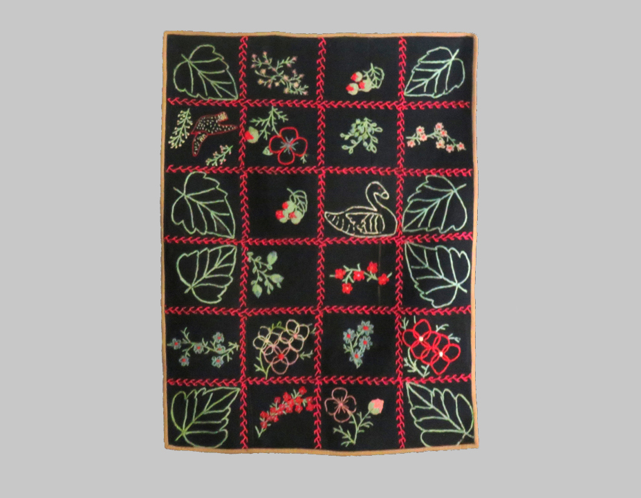 conclk2 Folk Art Crib Quilt with Embroidered Swan