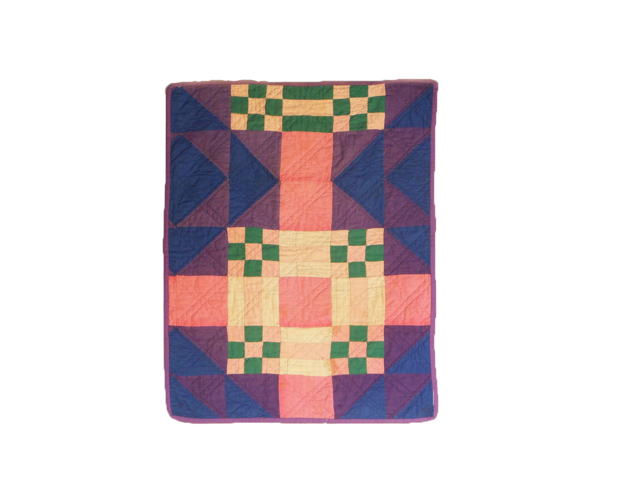 CQ215 Amish Bassinette Quilt