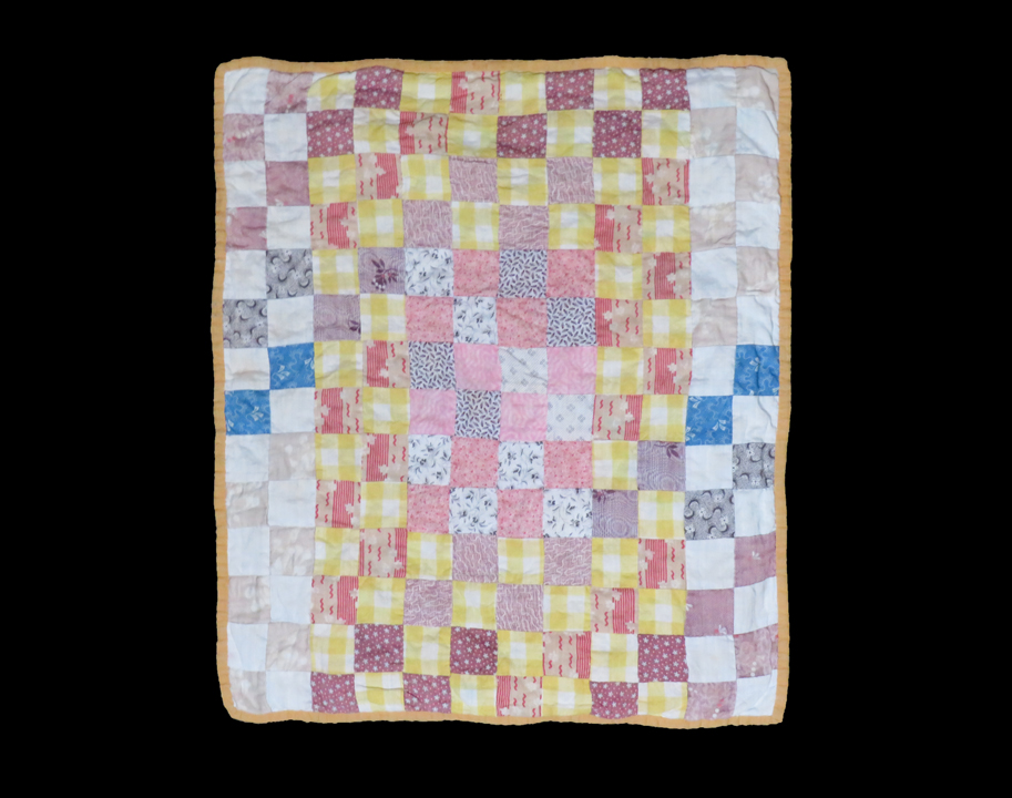 DQ305 Center Medallion Postage Stamp Doll Quilt