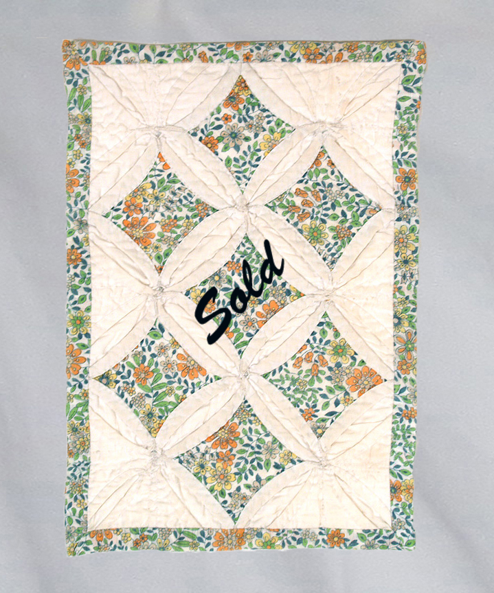 DQ31 Cathedral Windows Doll Quilt