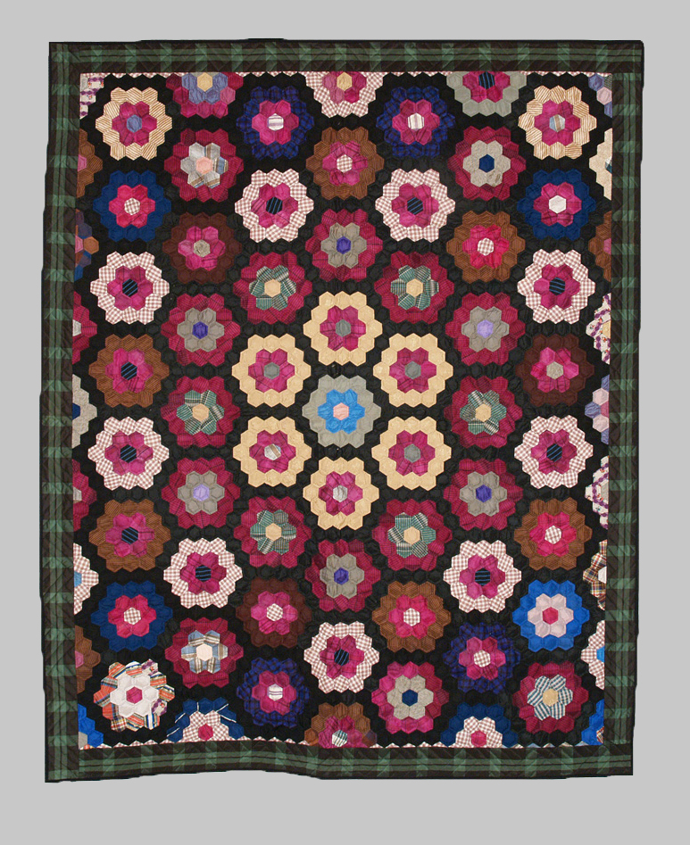 Q6832 Silk Center Medallion Mosaic