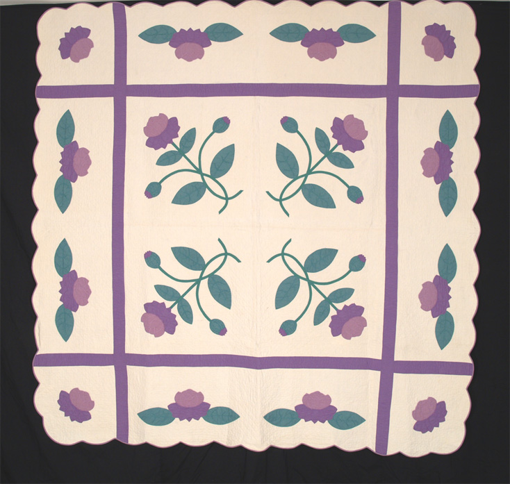 Q8824 Water Lily Kit Quilt