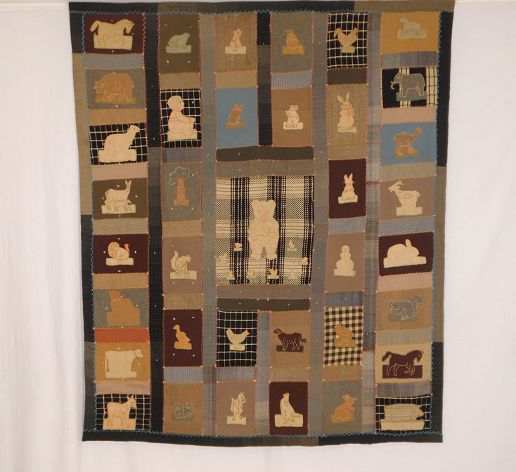 Q8945 Wool Folk Art Applique Quilt