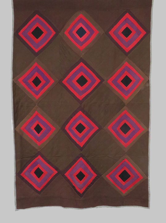 Q9013 Amish Concentric Squares Folk Art Quilt, Log Cabin Variation