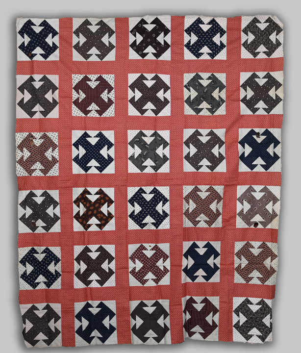 QT238 Double T Quilt Top