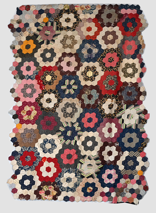 QT812A Double Wedding Ring Quilt Top