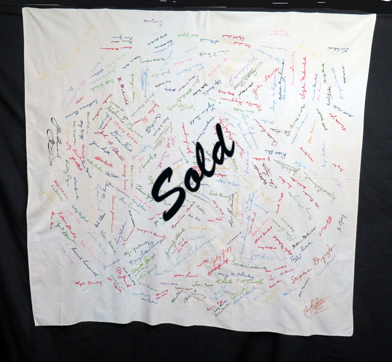 UF228 Family Celebration Signature Tablecloth