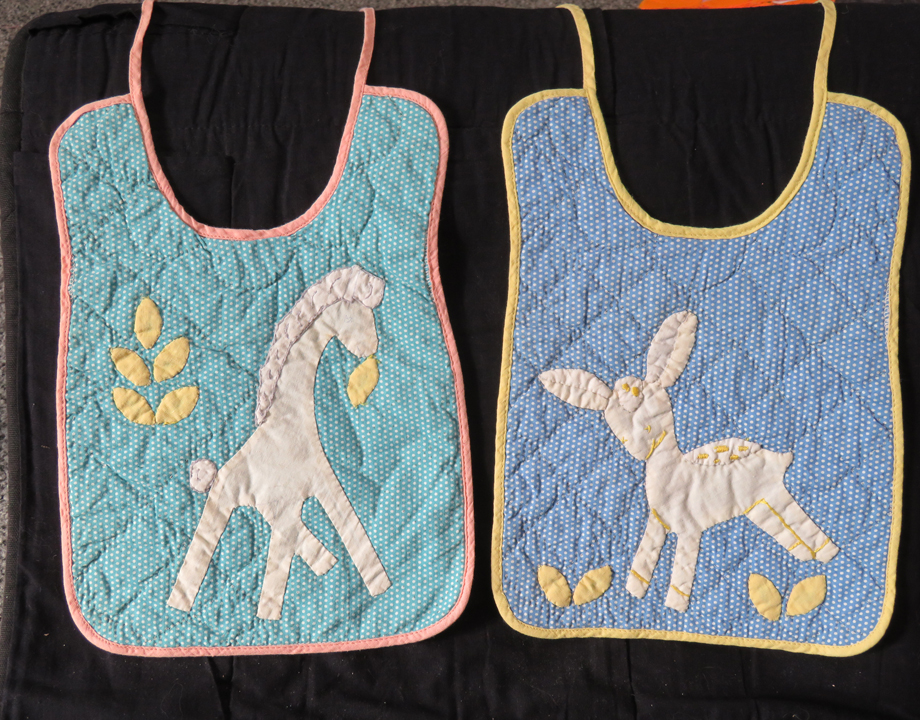 UF252 Baby Bibs