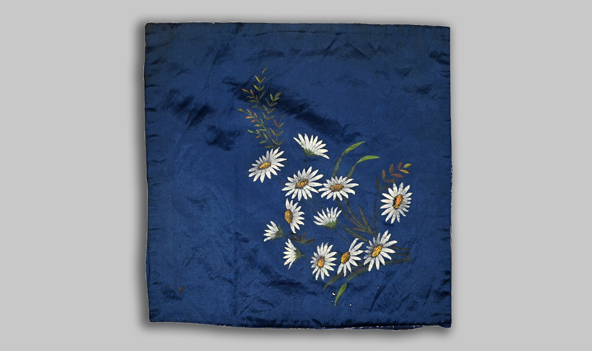 uf60 Oil Painted Bouquet of Daisies, Leaves and Stem on Royal Blue Silk Backed with Muslin
