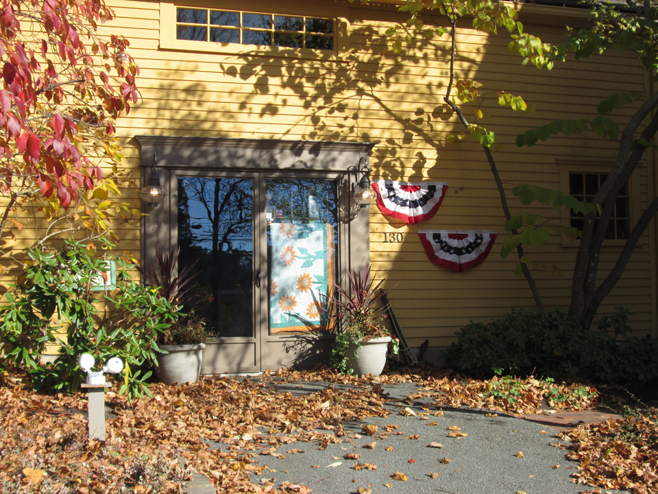 Picture of the Rocky Mountain Quilts shop.