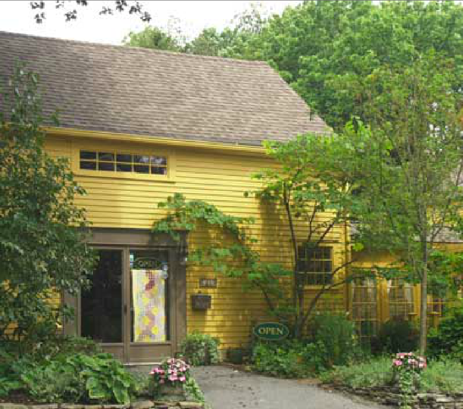 An image of the Rocky Mountain Quilts shop, in York, Maine.